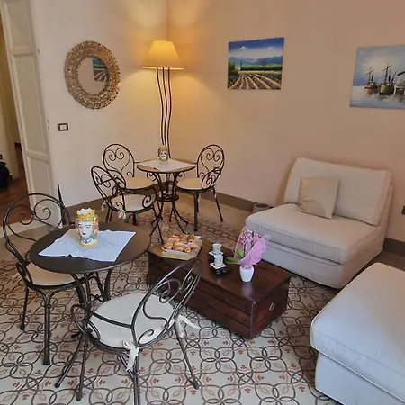 Guest house Eureka