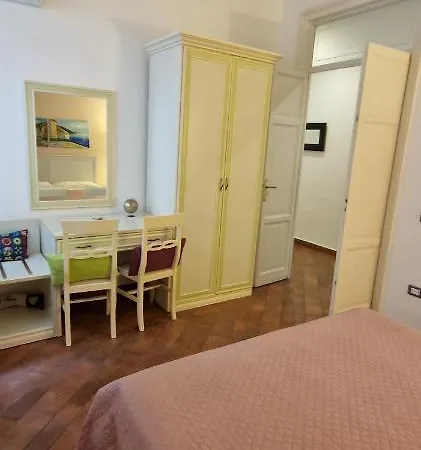 Guest house Eureka
